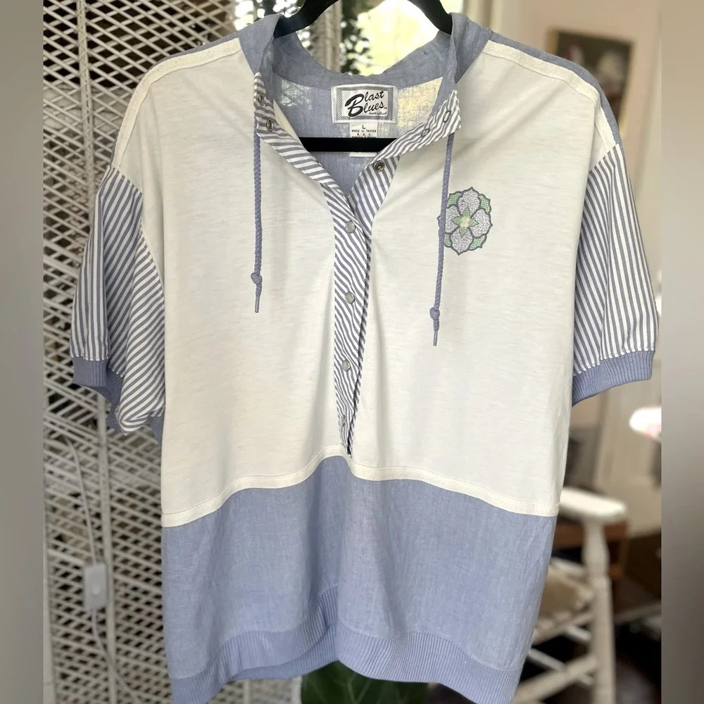 VINTAGE 90’s Blast Blues Grandmacore Size Large Polo Pullover Snap Buttons